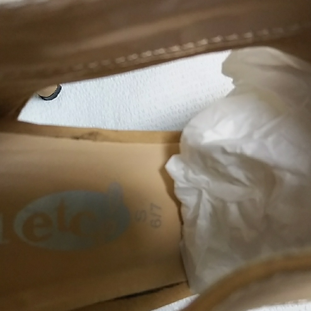 Shoes - Picture 8 of 8